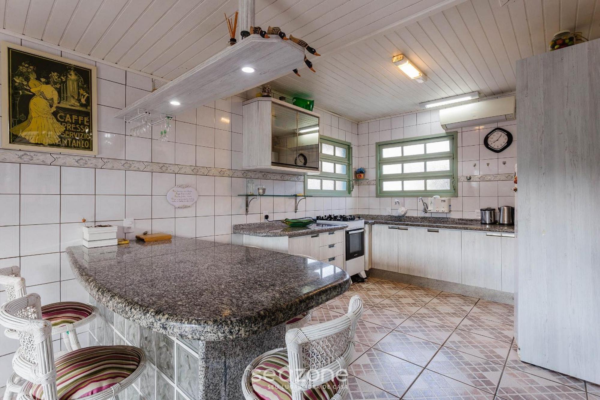 Holiday home Sobrado Agradavel C/ Churrasq. 90m Do Mar Rdd657